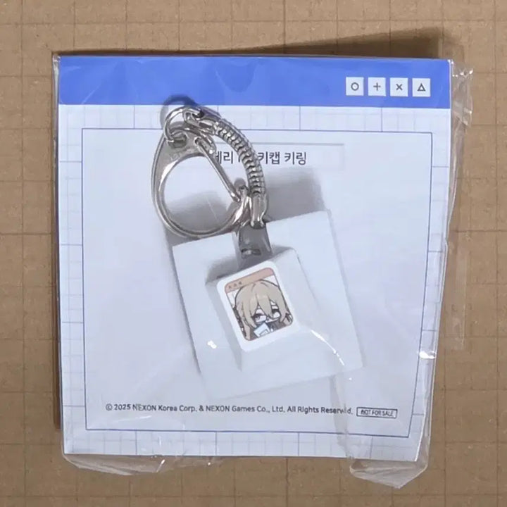 [BUNJANG] Blue Archive Akane Keycap and Keyring / 블루아카이브 애니메이트 콜라보 아카네 키캡 키링