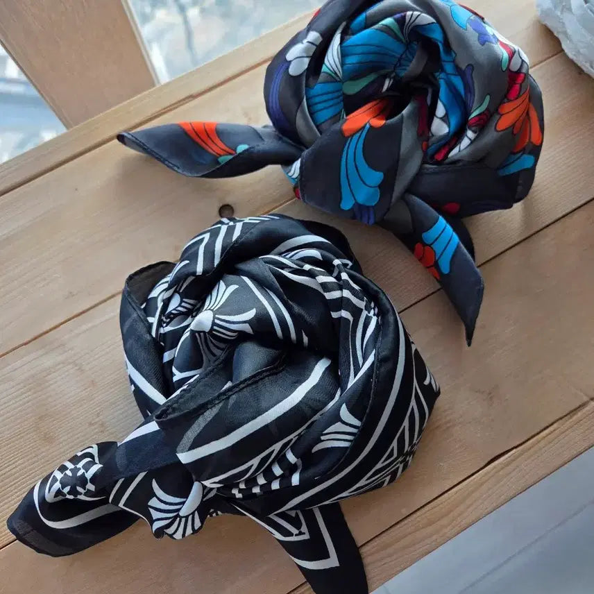 [BUNJANG] C*rst Silk Scarf / 크*st 스카프