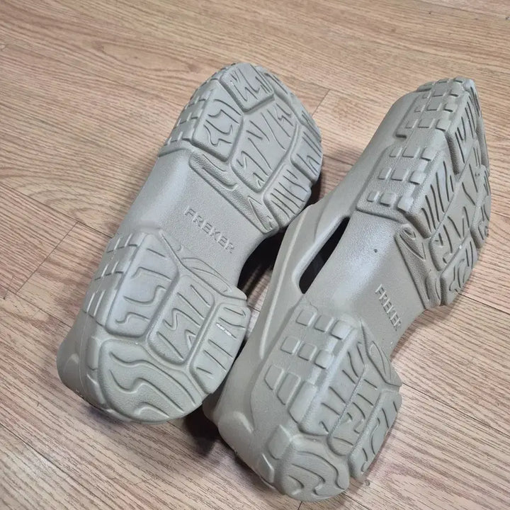 [BUNJANG] Freaker Kitchen Waterproof Shoes / 프리커 주방단화