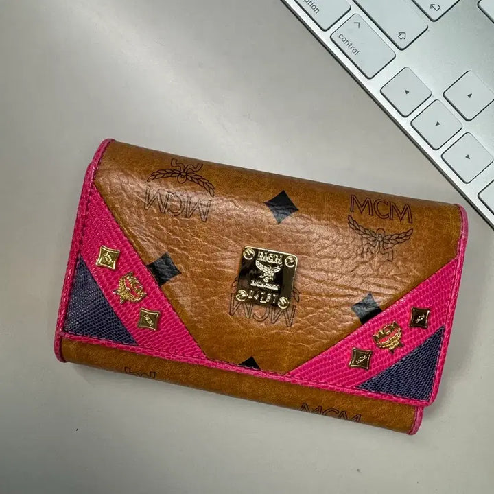 [BUNJANG] MCM Pink Point Wallet / MCM 반지갑