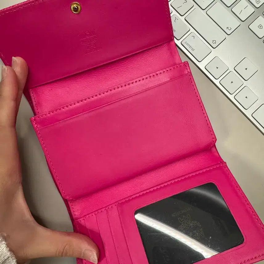 [BUNJANG] MCM Pink Point Wallet / MCM 반지갑
