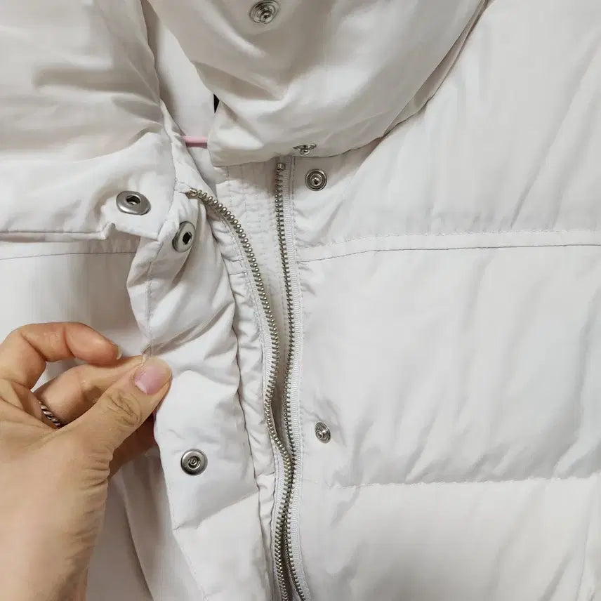 [BUNJANG] SO.WOOL Goose Down Lightweight Padded Vest Ivory (55-66) / 택O.새것)SO.WOOL 구스다운 경량 패딩 조끼 아이보리 55-66