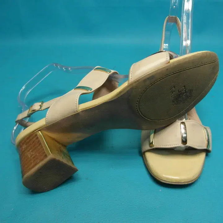 [BUNJANG] Tandy Gold Strap Platform Sandals / 235/pu6-452/탠디 금장 통굽 스트랩 샌들/구제특별시