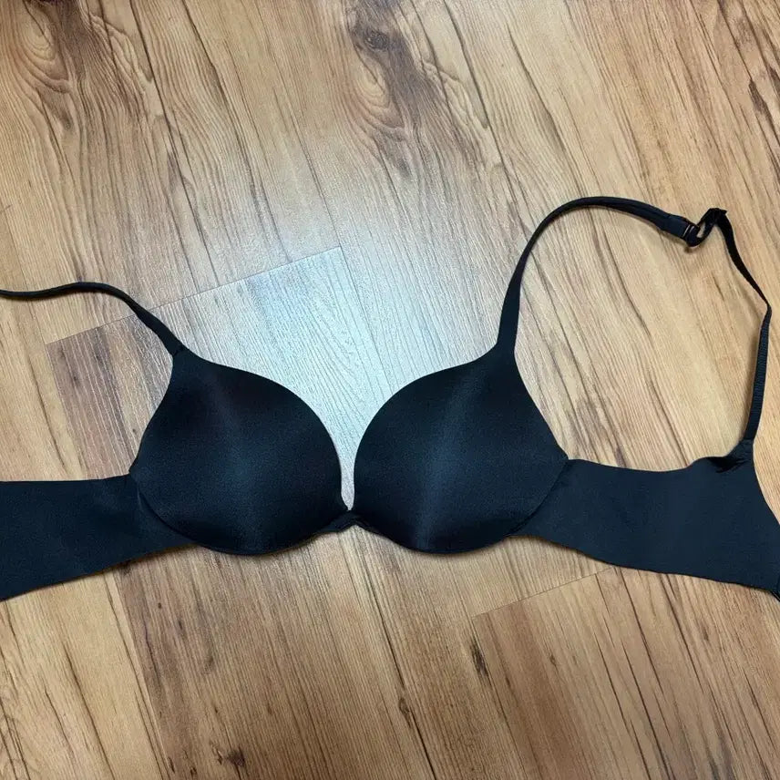 [SOLD OUT] (새상품) 스킴스 티어드랍 푸쉬업 브라 30b 오닉스 검정