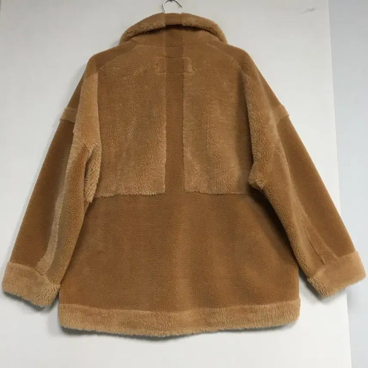 [BUNJANG] Hansum Vegancode Shearling Mouton Jacket / 한섬 Vegancode 어반코드 비건코드 시어링 무스탕 자켓 66