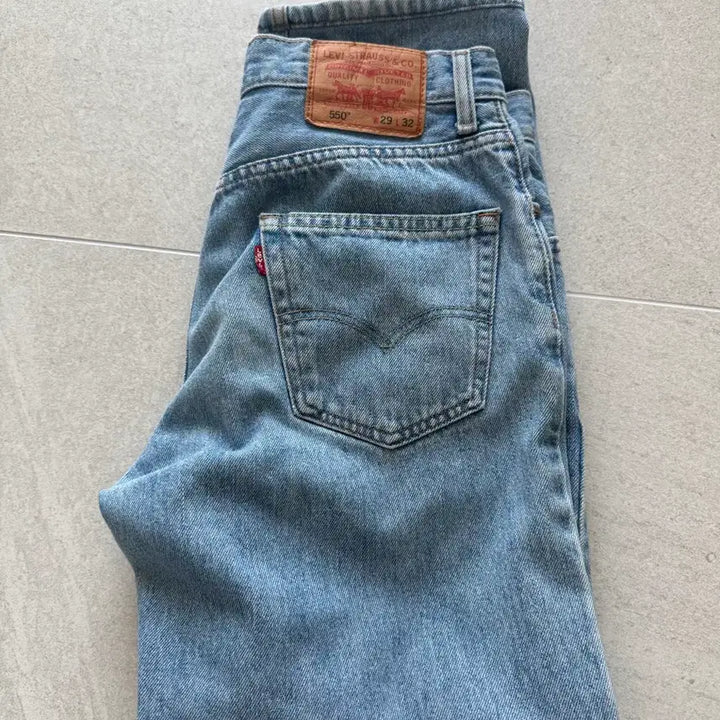 [BUNJANG] Levi's 550 Light Wash Jeans / 리바이스 550 연청