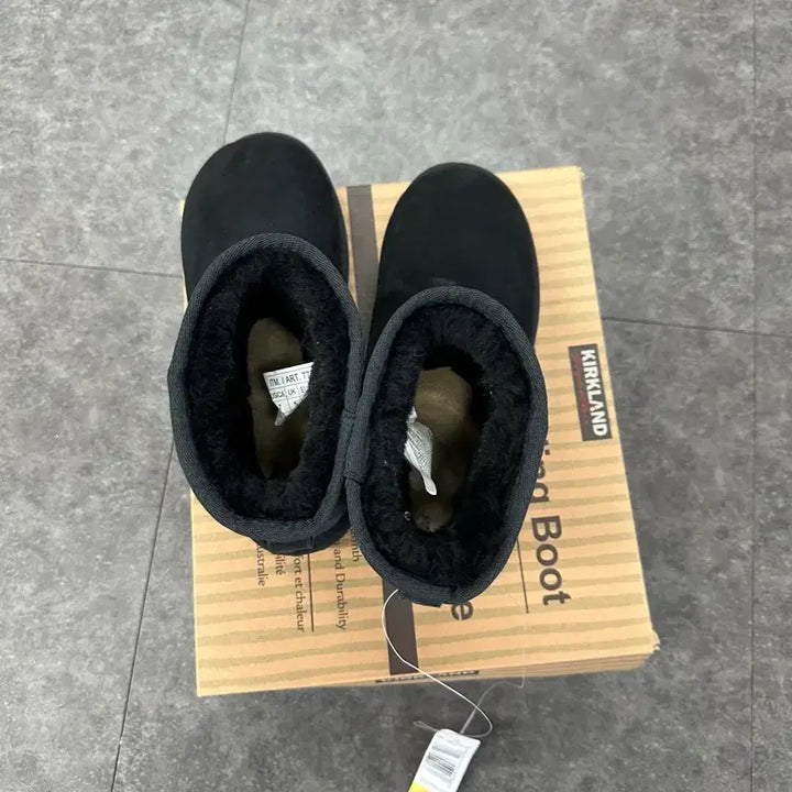 [BUNJANG] Kirkland Sheepskin Boots 240mm / 커클랜드 양털 부츠 240mm