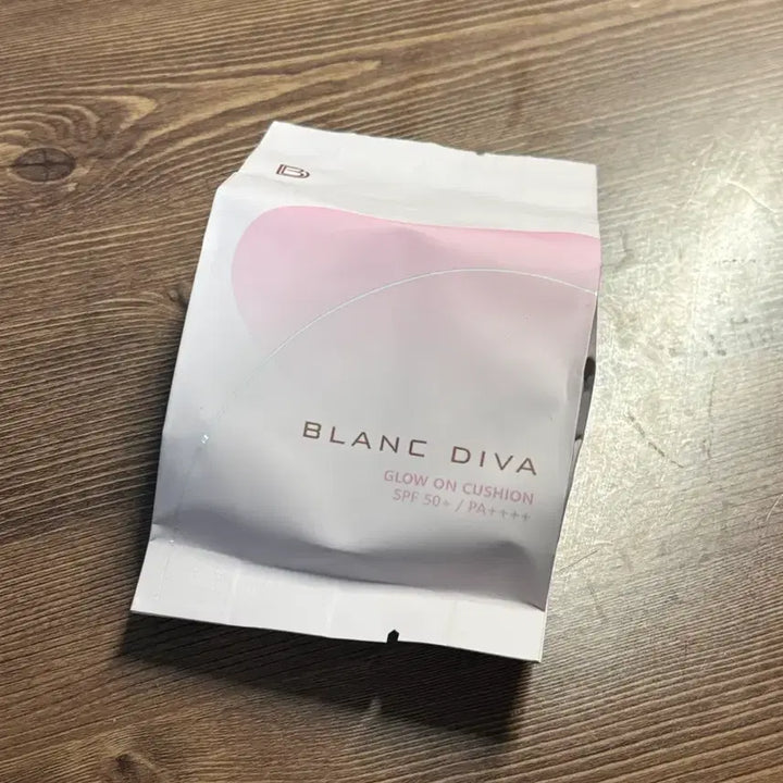 [BUNJANG] Blanc Diva Glow On Cushion 21 Vanilla / 블랑디바 글로우 온 쿠션 21 바닐라