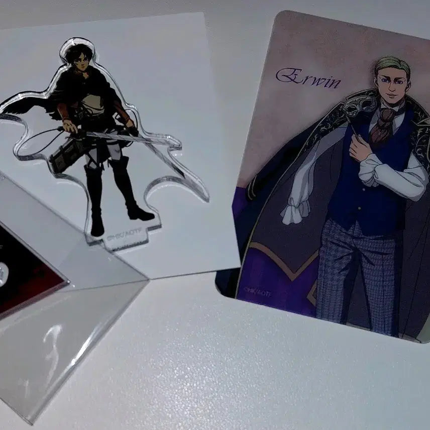 [BUNJANG] Attack on Titan Eren/Erwin Acrylic Stand & Illustration Card / 진격의 거인 에렌/엘빈 전후 후 아크릴 스탠드, 가면 무도회 일러 카드