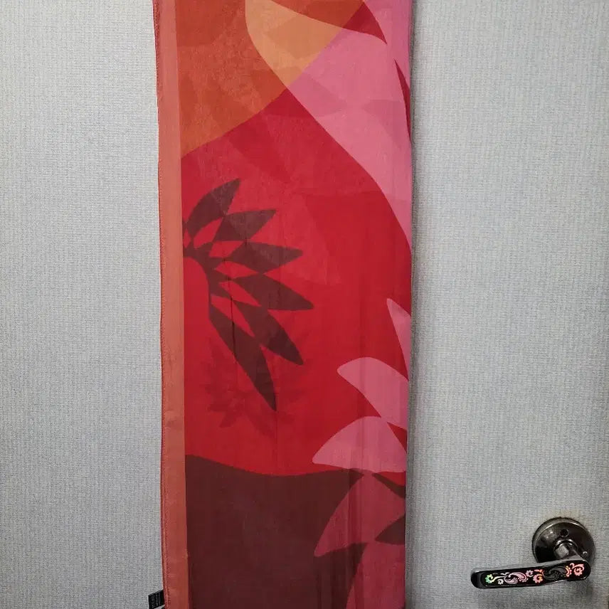 [BUNJANG] Floral Pattern Red Scarf / 플라워 패턴 레드 스카프 실크100%