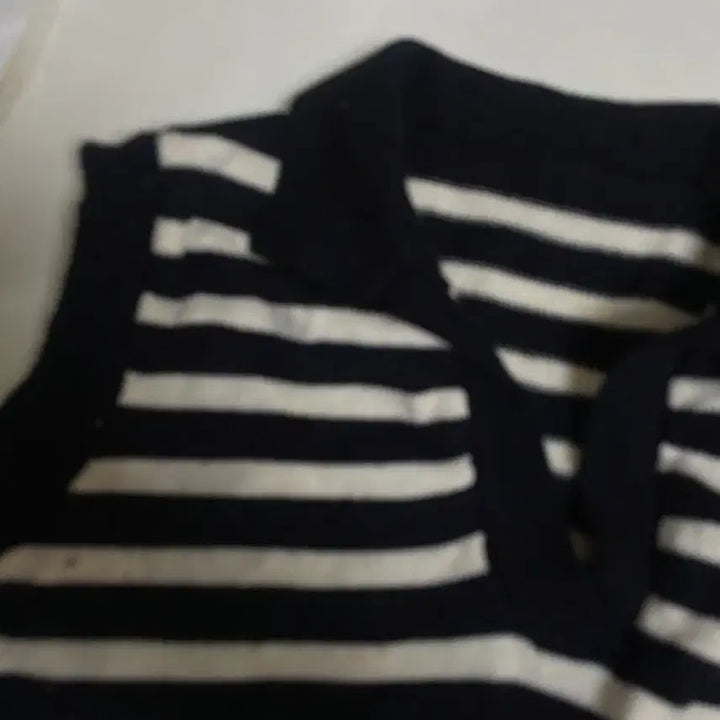 [BUNJANG] Striped Knit Vest / 스트라이프 니트조끼