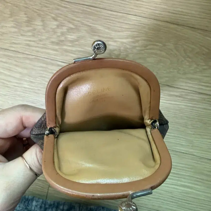[BUNJANG] Celine Triomphe Brown Coin Purse / 셀린느 트리오페 동전지갑 브라운 빈티지