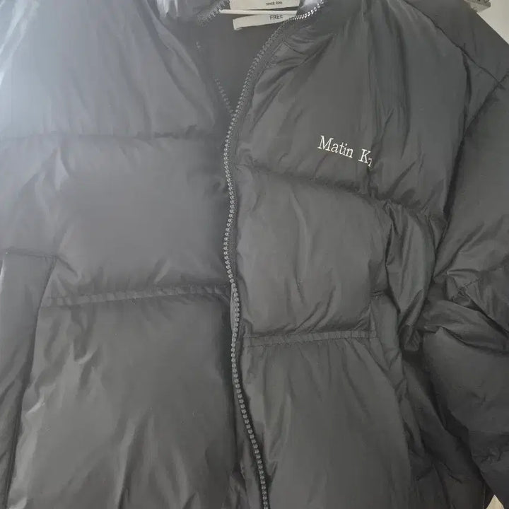 [BUNJANG] Matinkim Black Padded Jacket / 마뗑킴 크롭 푸퍼 패딩 다운