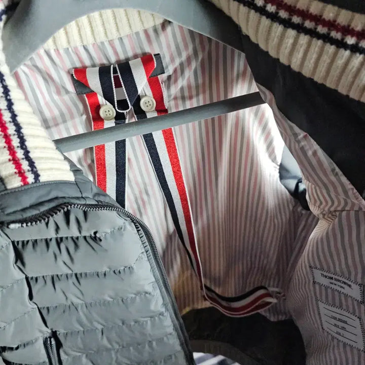 [BUNJANG] Thom Browne 4-Bar Ski Vest (Medium Grey) / [25fw/3size] 톰브라운 사선 패딩 조끼 그래이