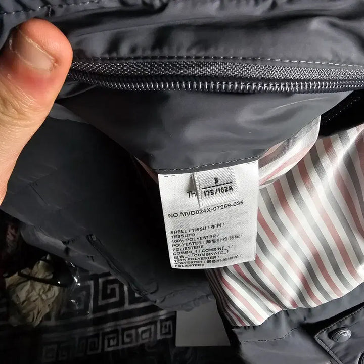 [BUNJANG] Thom Browne 4-Bar Ski Vest (Medium Grey) / [25fw/3size] 톰브라운 사선 패딩 조끼 그래이