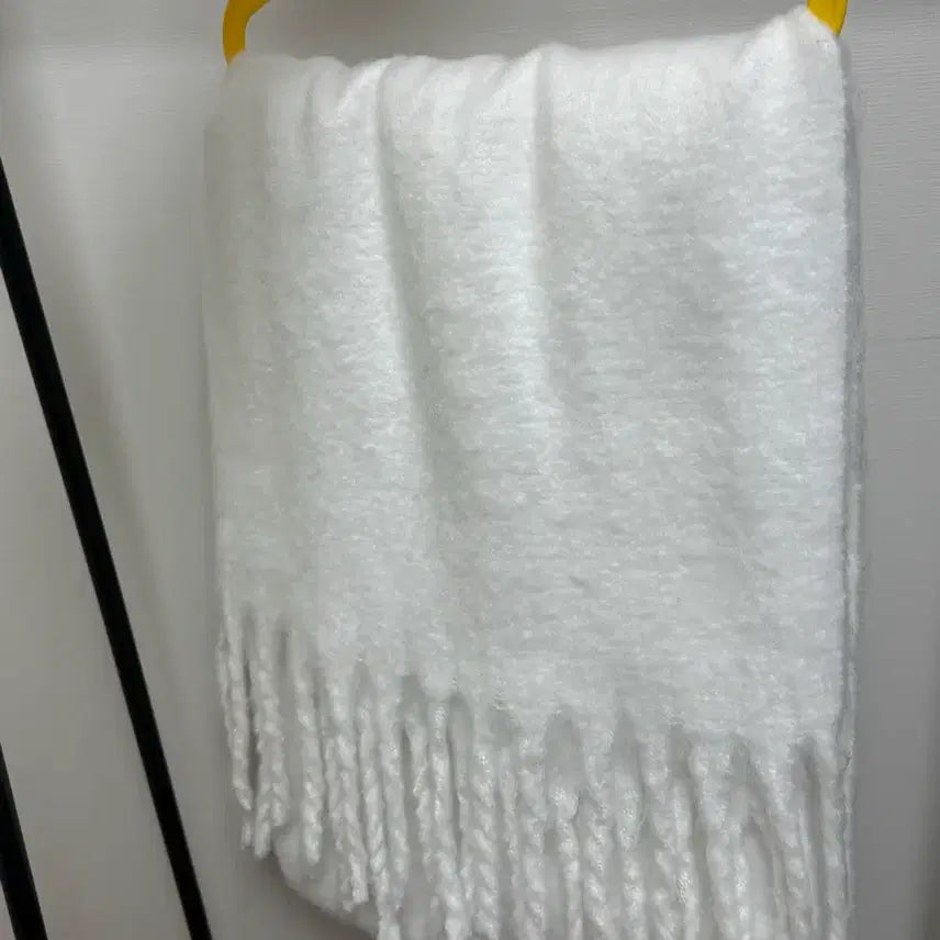 [BUNJANG] Blue City Candy Thick Big Muffler / 블루씨티 폭닥목도리 캔디 도톰 빅 머플러