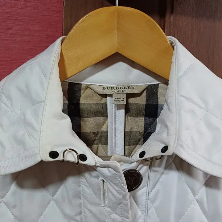[BUNJANG] Burberry Diamond Quilted Spring Jacket / 여성버버리 다이아몬드 퀼팅스프링자켓