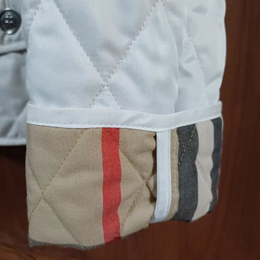 [BUNJANG] Burberry Diamond Quilted Spring Jacket / 여성버버리 다이아몬드 퀼팅스프링자켓