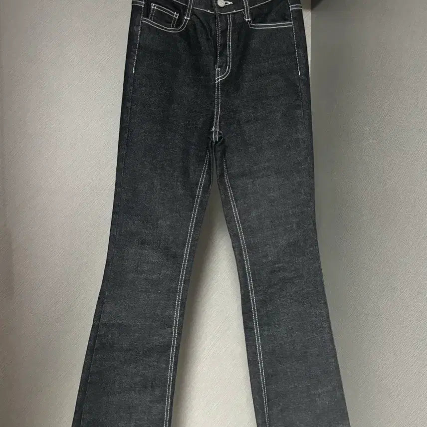 [BUNJANG] High-Waist Bootcut Jeans / 하이웨스트 부츠컷