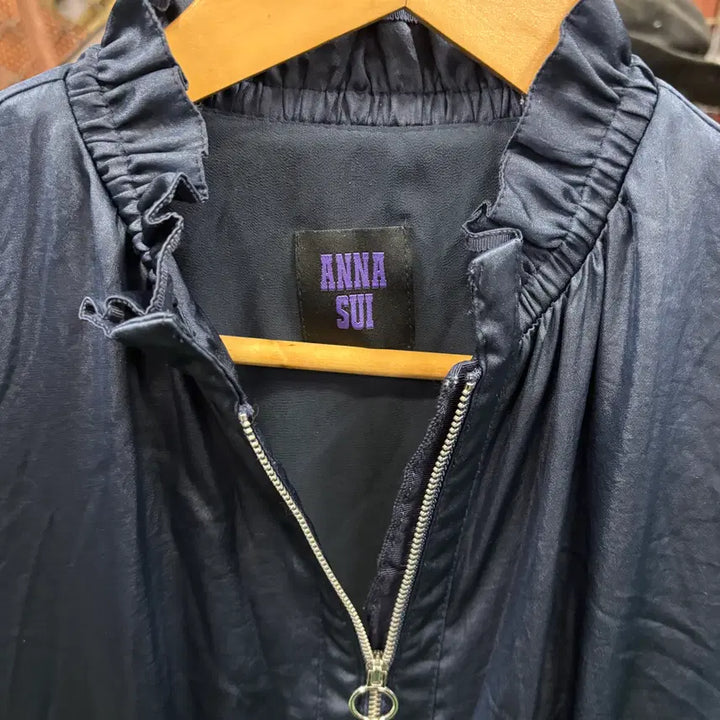 [BUNJANG] Anna Sui Romantica Satin Pleated Long Jacket / 안나수이(Anna Sui) 로맨티카 새틴 플리츠 원피스 겸 롱 자켓