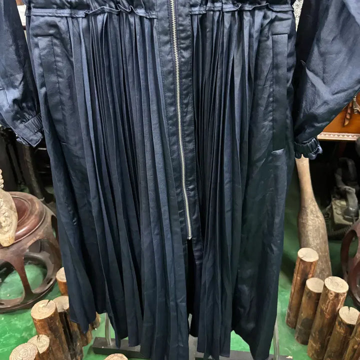 [BUNJANG] Anna Sui Romantica Satin Pleated Long Jacket / 안나수이(Anna Sui) 로맨티카 새틴 플리츠 원피스 겸 롱 자켓