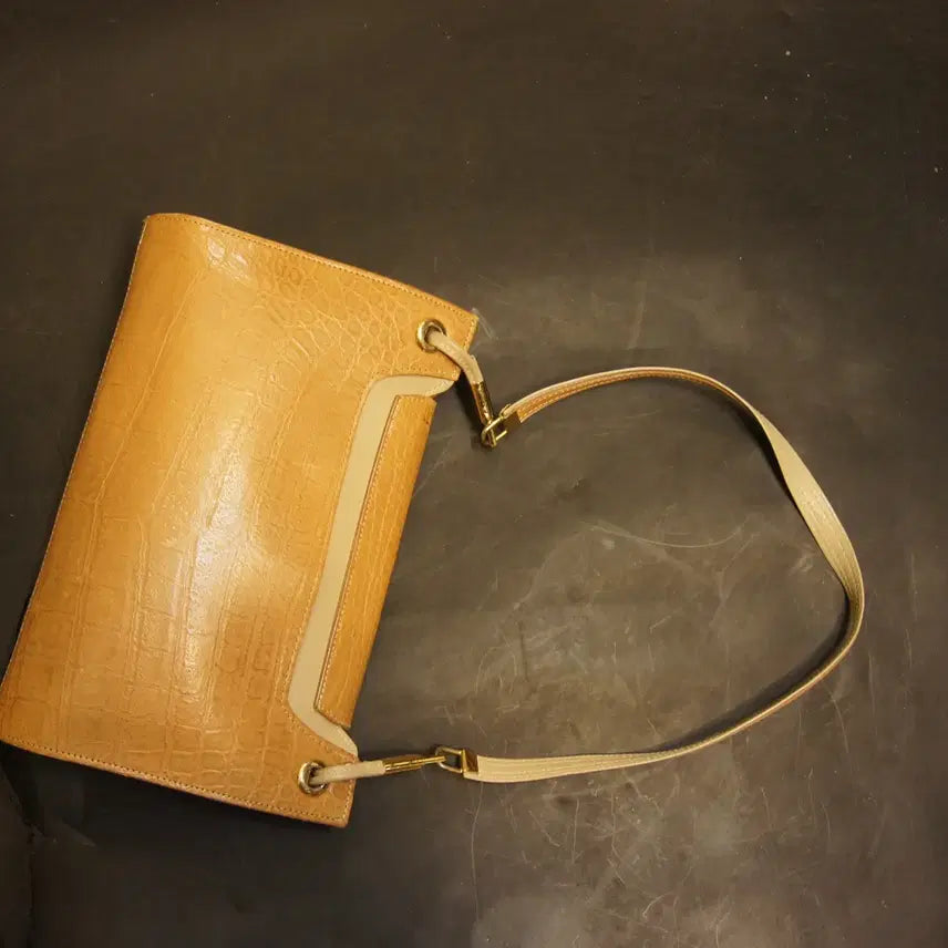 [SOLD OUT] 2874 숄더백 크로스백 가죽백 가죽가방 빈티지가방 여자가방 여자백