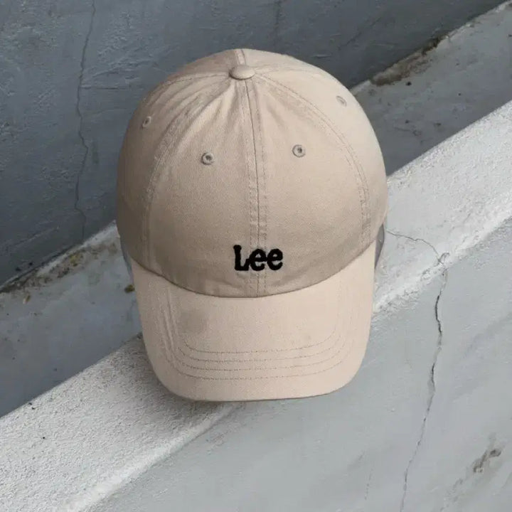 [BUNJANG] Lee Beige Baseball Cap / [F] Lee 리 베이지 볼캡 모자