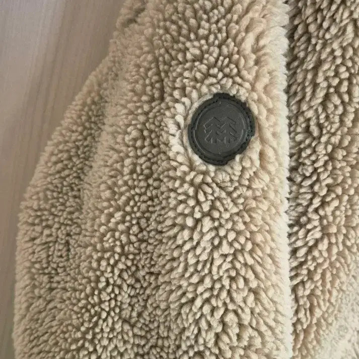 [BUNJANG] Kolon Beige Faux Shearling Jacket / 코오롱 뽀글이 자켓