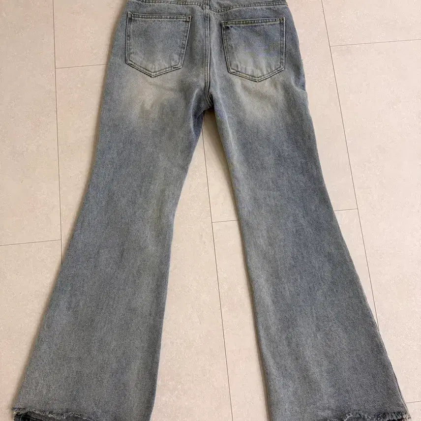 [BUNJANG] Bootcut Denim Jeans / 부츠컷데님
