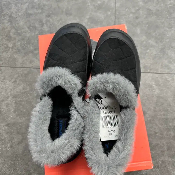 [BUNJANG] JSPORT Women's Fur Slip-ons / JSPORT 제이스포츠 여성 털 슬립온 240mm