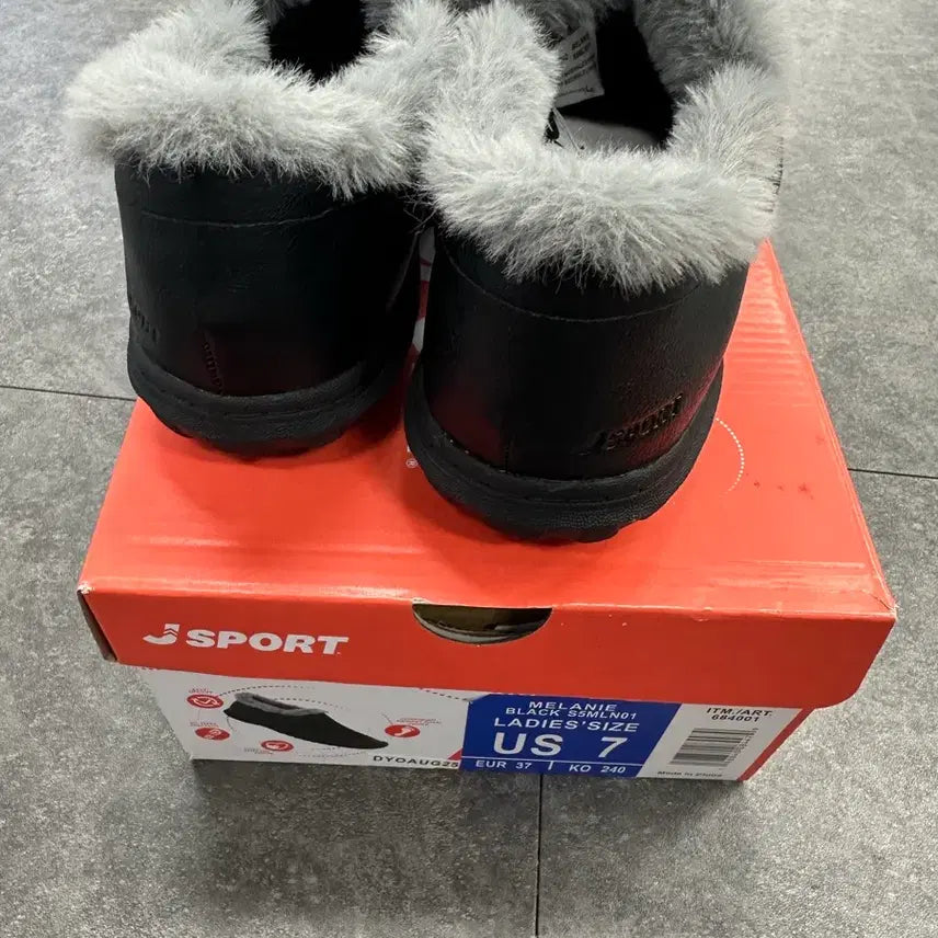 [BUNJANG] JSPORT Women's Fur Slip-ons / JSPORT 제이스포츠 여성 털 슬립온 240mm