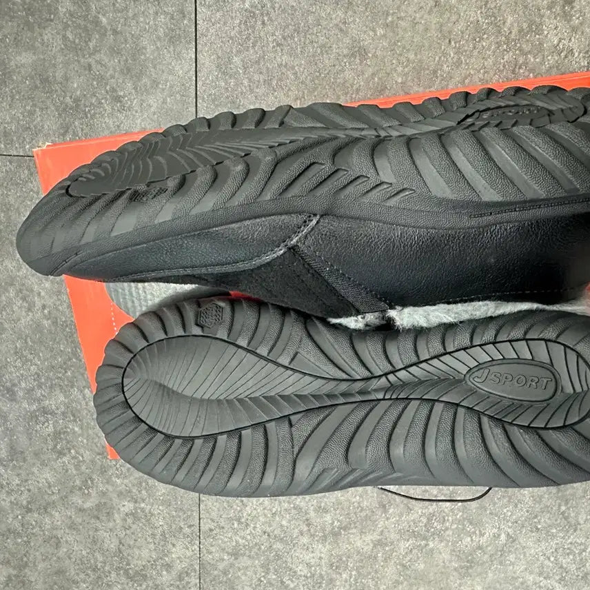 [BUNJANG] JSPORT Women's Fur Slip-ons / JSPORT 제이스포츠 여성 털 슬립온 240mm