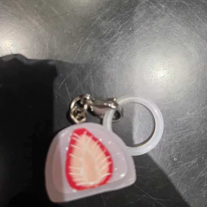[BUNJANG] Strawberry Mochi Keychain / 딸기 모찌 키링