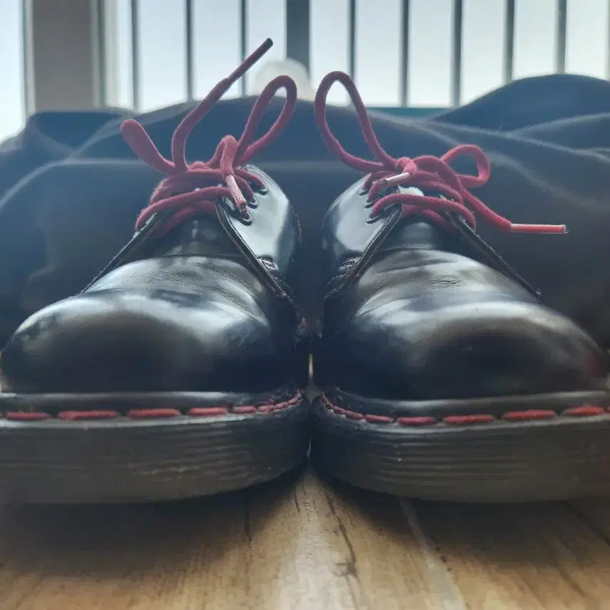 [BUNJANG] Dr. Martens 1461 Red Stitch Shoes (230) / 닥터마틴 1461 레드 스티치 (230)