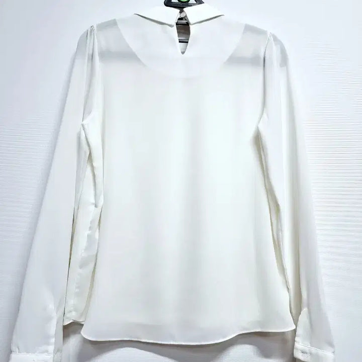[BUNJANG] On&On White Gold Pattern Collar Blouse / 온앤온 화이트 금색 패턴 카라 블라우스