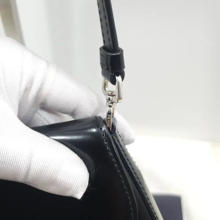 [BUNJANG] Prada Cleo Brushed Leather Flap Shoulder Bag / [정품] 프라다 클레오 브러시드 레더 플랩 숄더백