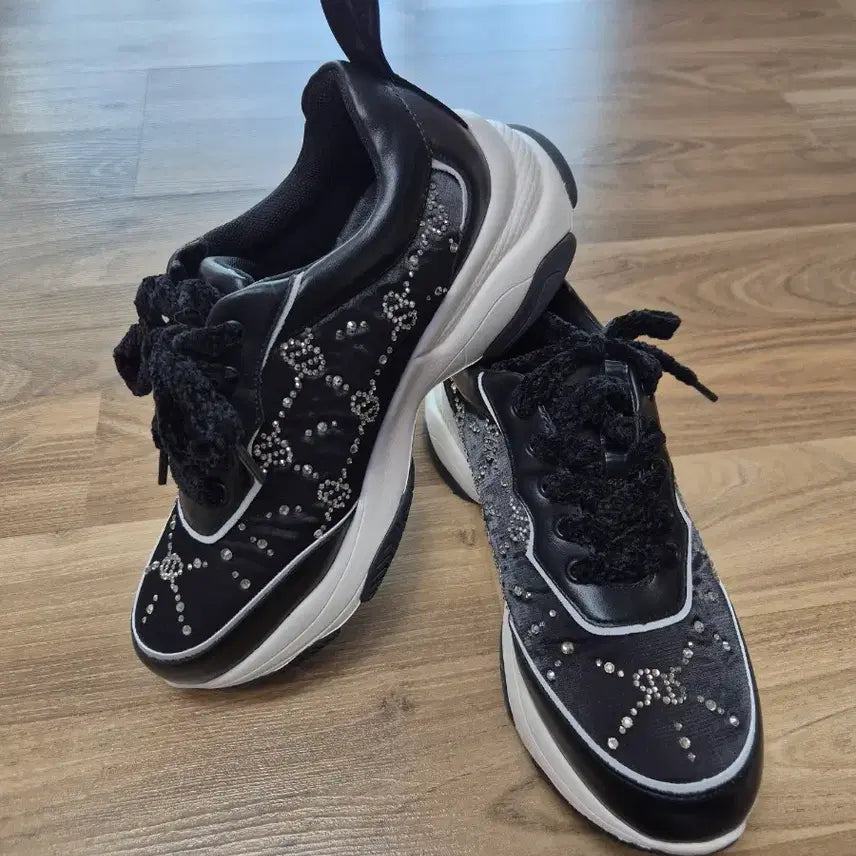 [BUNJANG] Randa Cubic Embellished Sneakers / 일본 RANDA 란다 보석 큐빅 여성 스니커즈