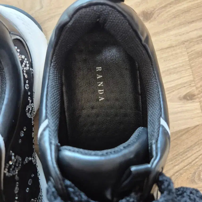 [BUNJANG] Randa Cubic Embellished Sneakers / 일본 RANDA 란다 보석 큐빅 여성 스니커즈