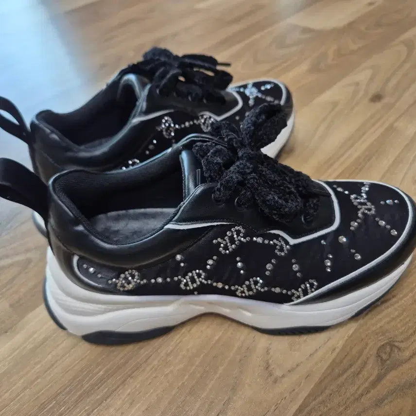 [BUNJANG] Randa Cubic Embellished Sneakers / 일본 RANDA 란다 보석 큐빅 여성 스니커즈