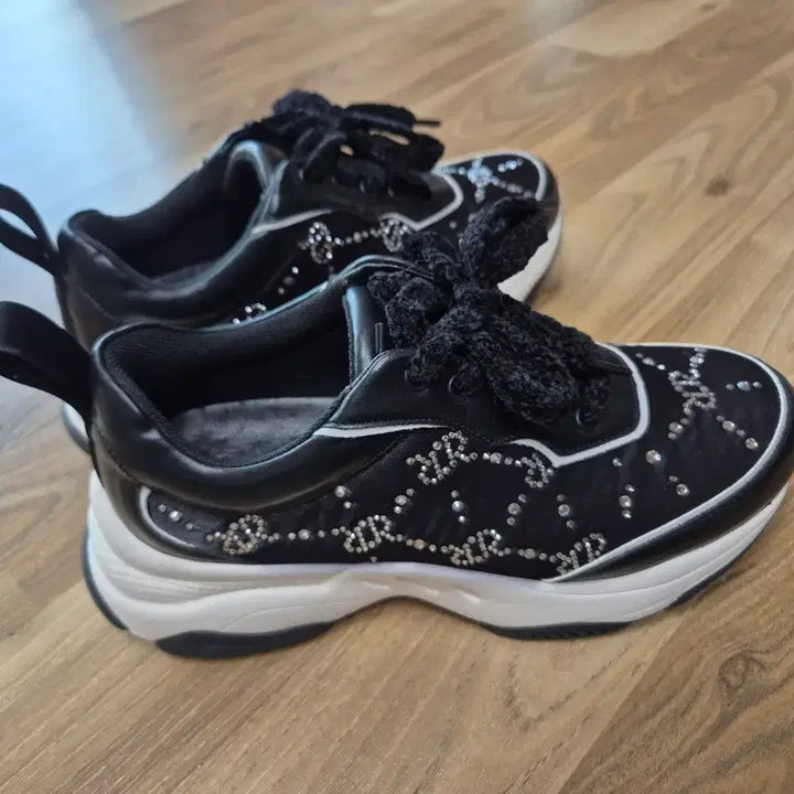 [BUNJANG] Randa Cubic Embellished Sneakers / 일본 RANDA 란다 보석 큐빅 여성 스니커즈