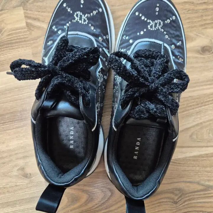 [BUNJANG] Randa Cubic Embellished Sneakers / 일본 RANDA 란다 보석 큐빅 여성 스니커즈