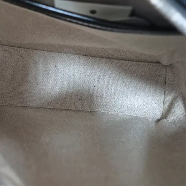 [BUNJANG] Tout Y Est Rocket Bag (Black) / 투티에로켓백(블랙)