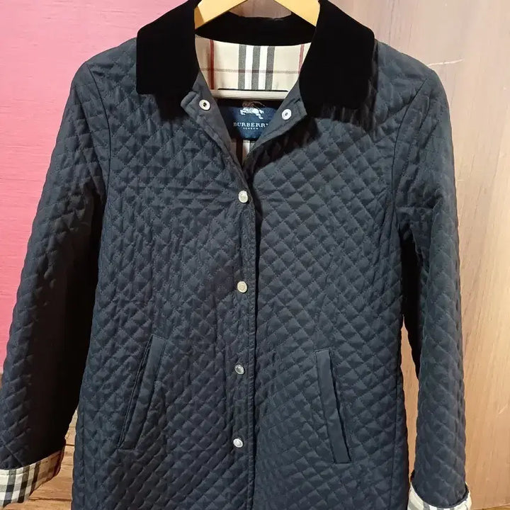 [BUNJANG] Burberry Quilted Jacket / 여성버버리 퀼팅 자켓입니다