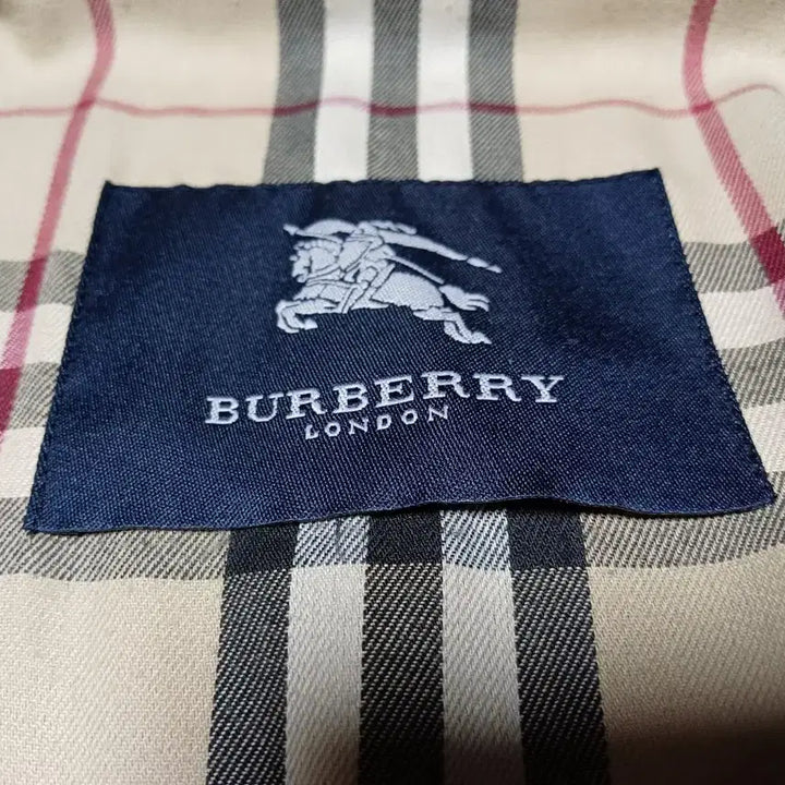 [BUNJANG] Burberry Quilted Jacket / 여성버버리 퀼팅 자켓입니다