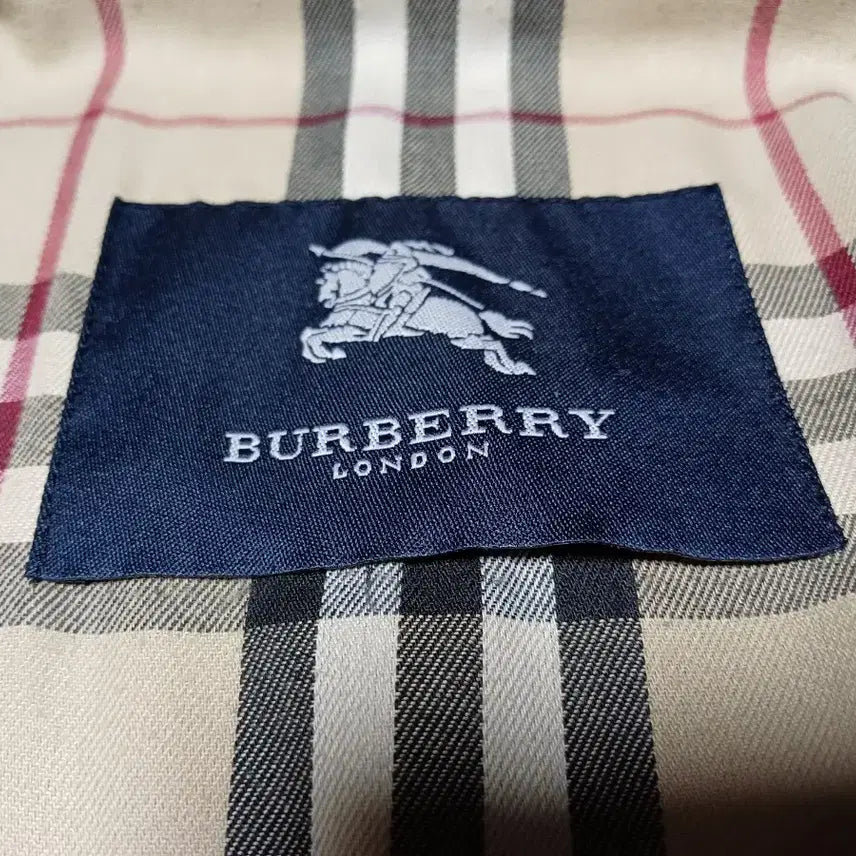 [BUNJANG] Burberry Quilted Jacket / 여성버버리 퀼팅 자켓입니다