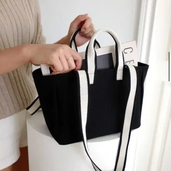 [BUNJANG] Unfold Mini Two-Tone Strap Bag Black / [미착용상품]언폴드 미니 투톤 스트랩 백 블랙