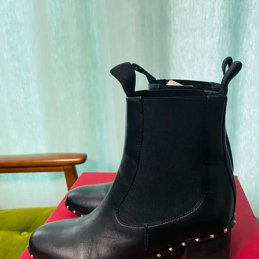 [BUNJANG] Valentino Rockstud Beetle Chelsea Boots / 발렌티노 락스터드 비틀 첼시부츠 38사이즈