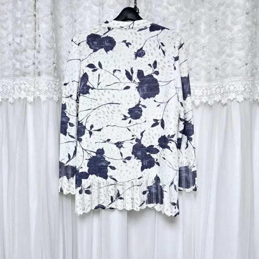 [BUNJANG] St. John Flower Pattern Cardigan / 센죤   플라워 패턴 가디건