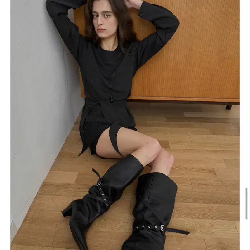 [BUNJANG] Autumn Made Robe Wrap Blouse / [새상품] 어텀 made 로브 랩 블라우스 / 하객룩 / 매니크