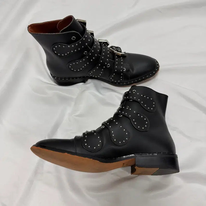 [BUNJANG] Andersson Bell Studded Boots / 앤더슨벨 락 스터드 부츠